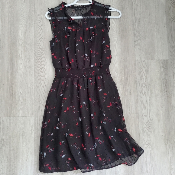 Dress - Picture 1 of 2